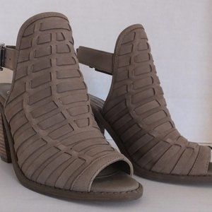 Jessica Simpson Women's Celinna Mule Warm Taupe Nubuck Sz 5